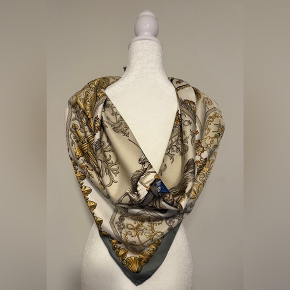 Authentic Vintage Hermès “Ludovicus Magnus” Silk Scarf - Picture 1 of 12